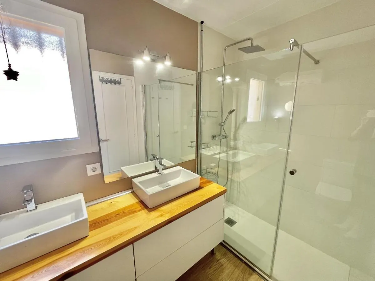 Saint Jacques A6 Apartment Roses Spain